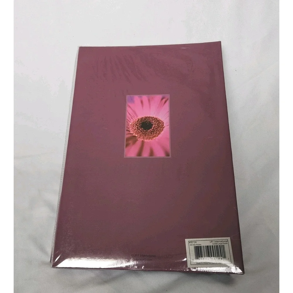 Vintage Pocket Photo Album 300 (4 x 6) Pictures w Writing Area Floral Red NEW
